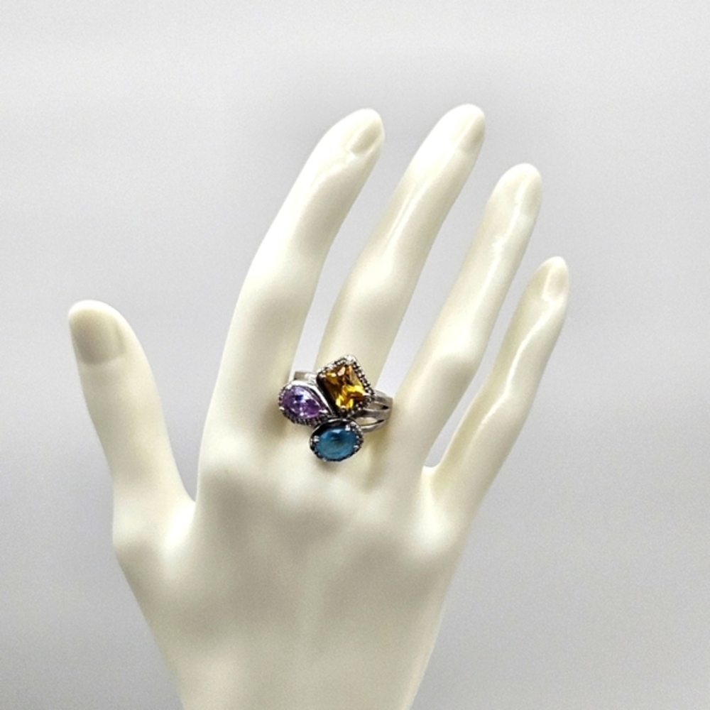 Three Stone Sterling Silver Ring Size 7‎